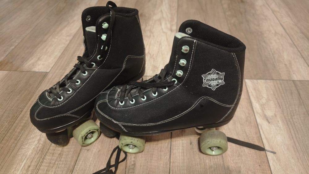 Nijdam Wrotki Rambling Mint Czarny