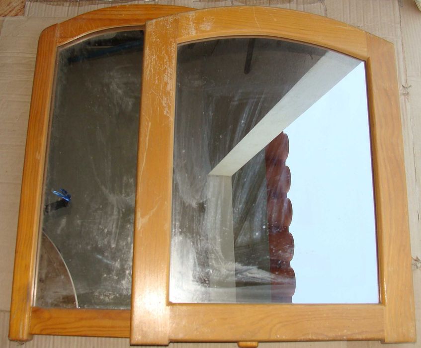 Moldura com Vidro - Restauro -  5 euros