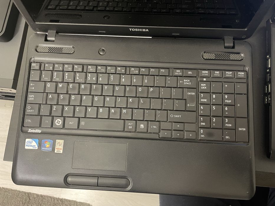 Toshiba satellite c660-1cn