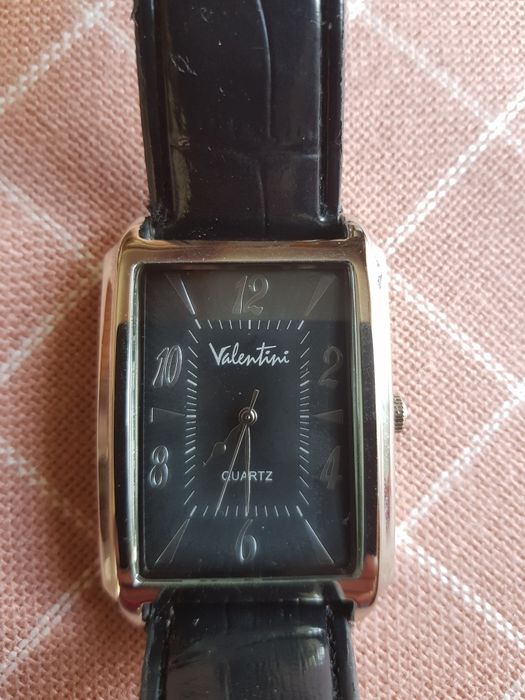 Годинник Valentino