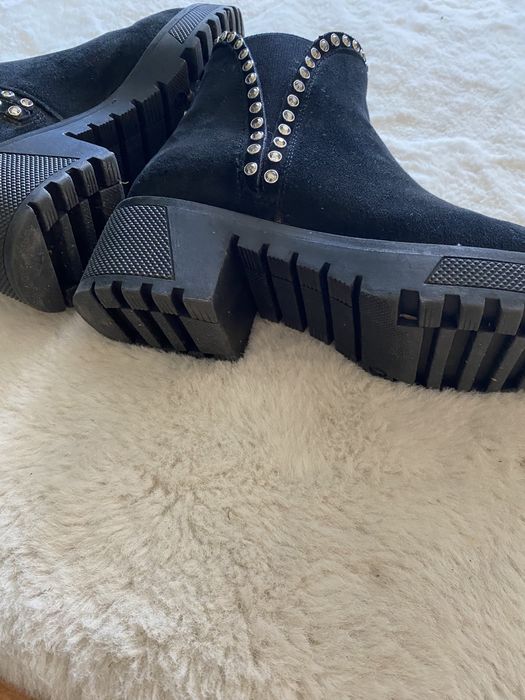 Buty czarne zamszowe
