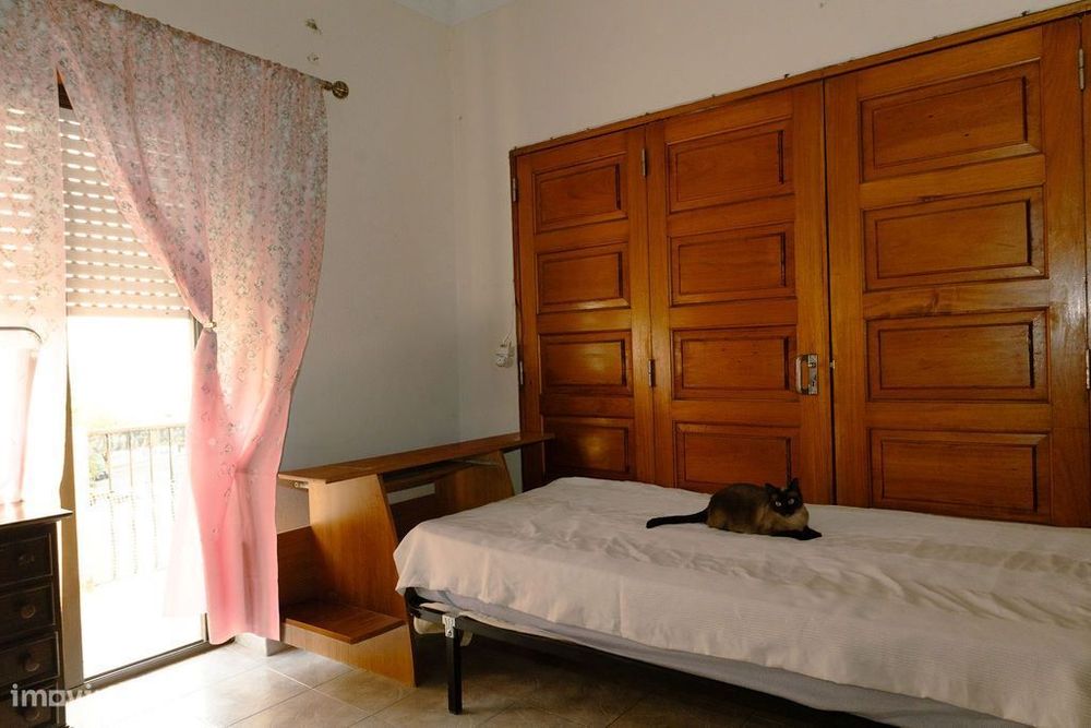 Apartamento T3 no centro de Sobral de Monte Agraço