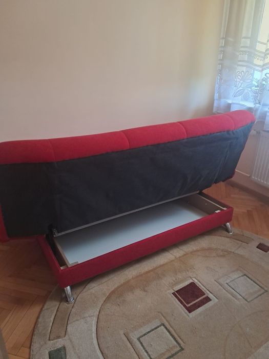 Kanapa czerwona rozkładana