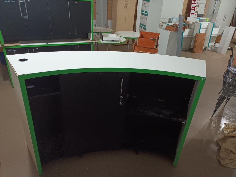 Ресепшен торгова стойка