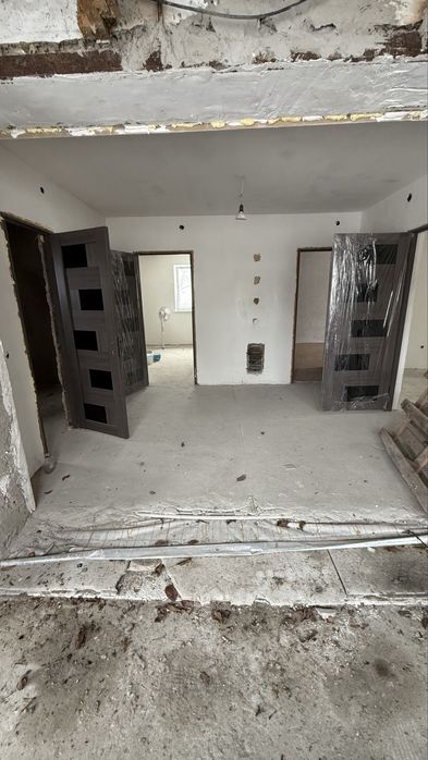 Продаж житлового будинку