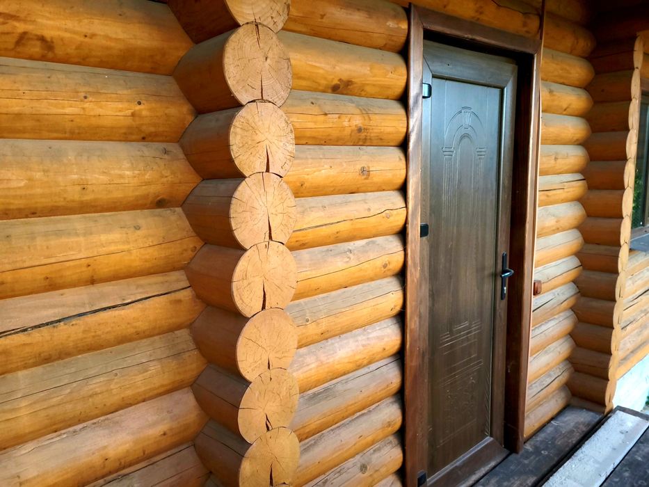 Будинок з дерева,новий у мальовничомуі затишному районі ,краєвид 10з10