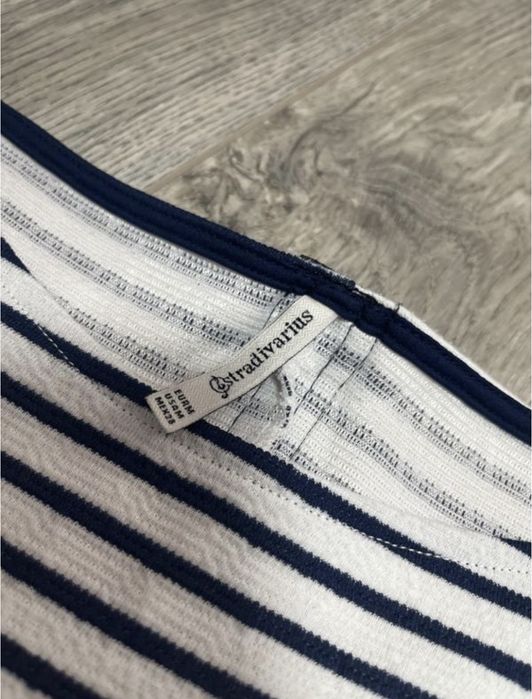 Жіноча сукня в смужку stradivarius