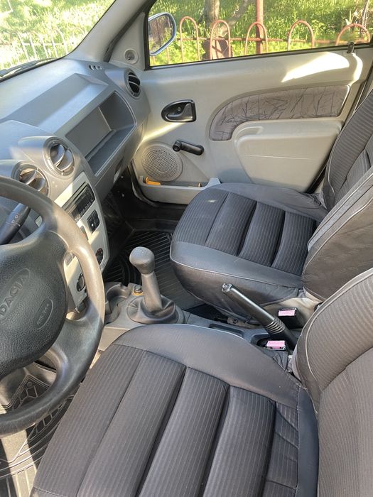 Dacia logan 2006р.