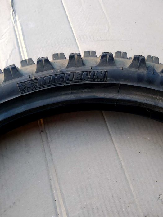 opona Motor 90/90 -21  Michelin