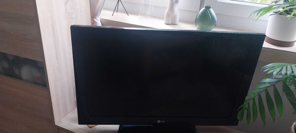 Syndyk sprzeda telewizor LG, 32''