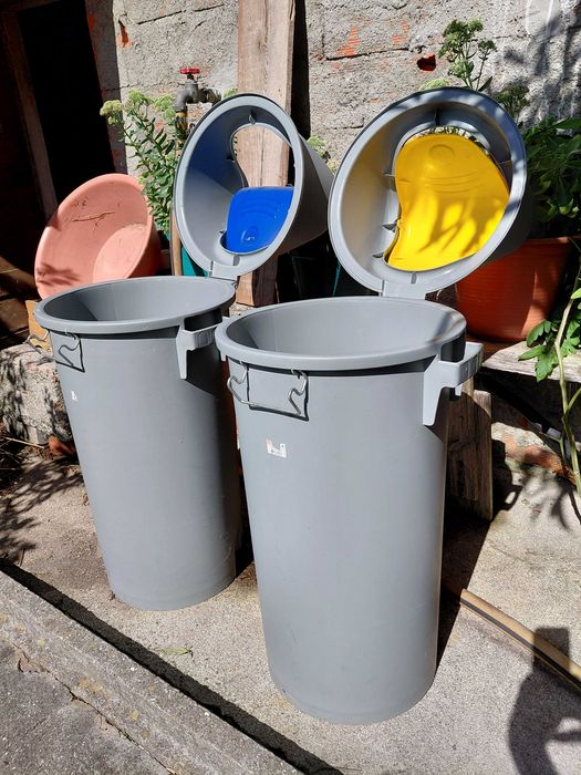 2 Bidons em PVC Várias Utilidades