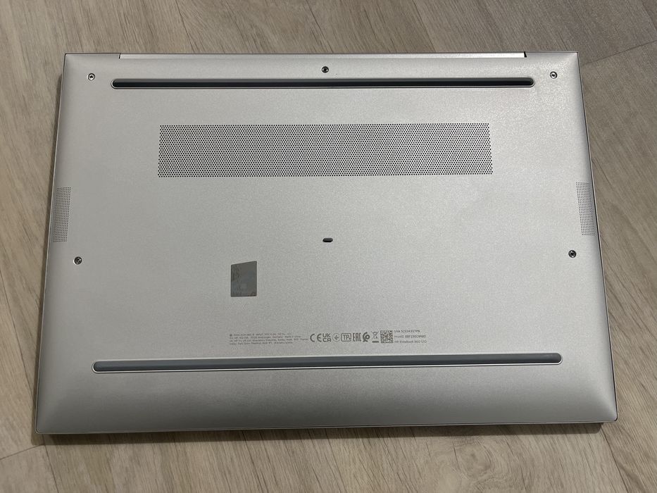 HP Elitebook 860 G10 i7-13th 32GB 1TB