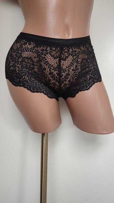 Шикарные брендовые ажурные трусы.