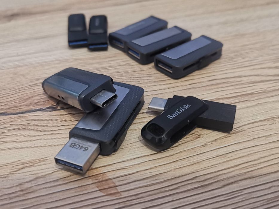 Pakiet Pendrive 64GB SanDisk dwustronne