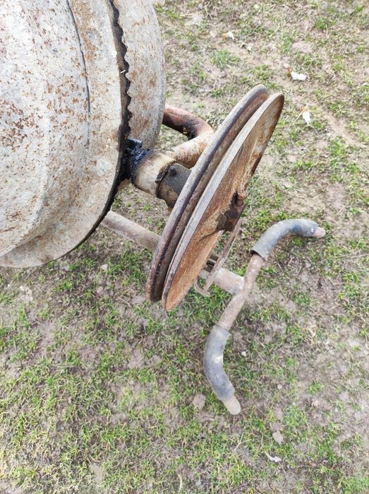 Бетонозмішувач виробництва СРСР.