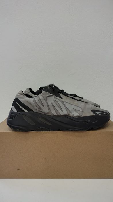 Adidas Yeezy Boost 700 MNVN Metallic rozmiar 47 1/3