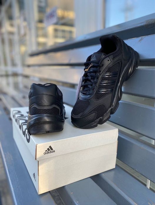 Чоловічі оригінальні кросівки Adidas Crazychaos 2000