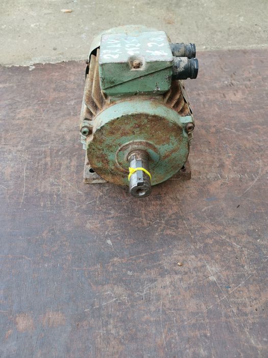 Silnik elektryczny trójfazowy 2,2 kW
