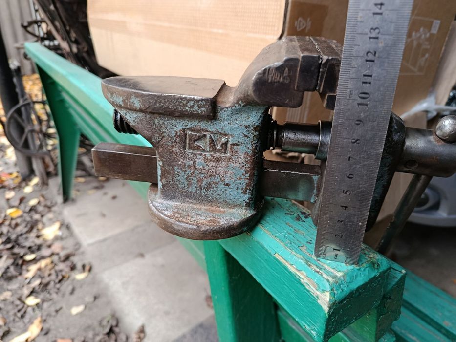 Тиски слесарные СССР