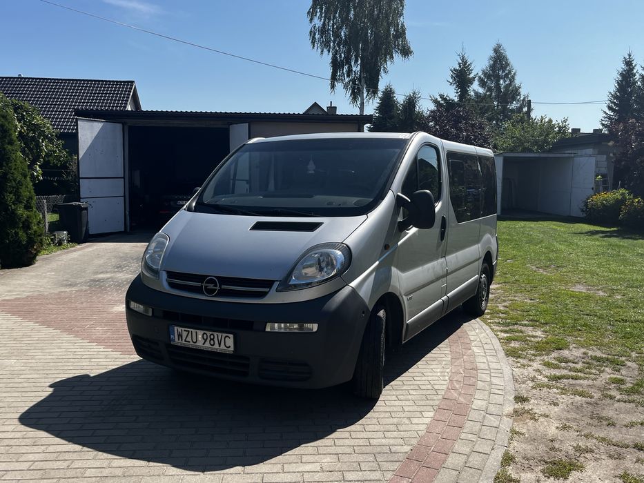 Opel  Vivaro 1,9, 9 osób