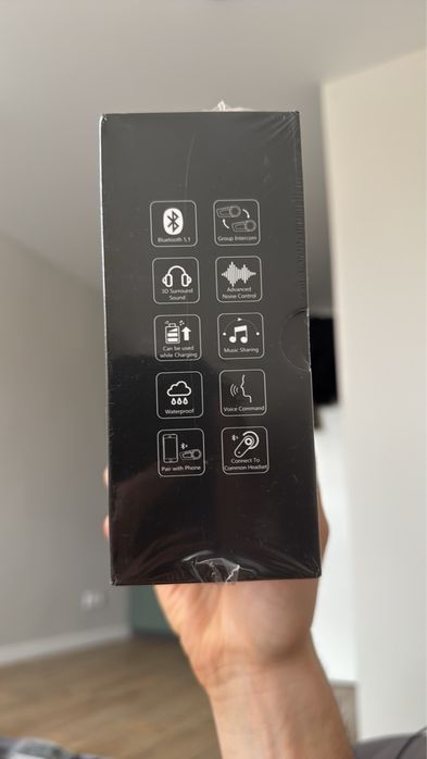 Гарнітура FreedConn KY Pro Bluetooth 5.1 — груповий інтерком на 6 осіб, дальність 1000м, IP65 для мотошолома