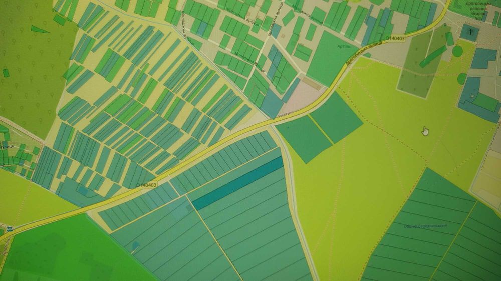 Земельна ділянка, під зміну цільового призначення