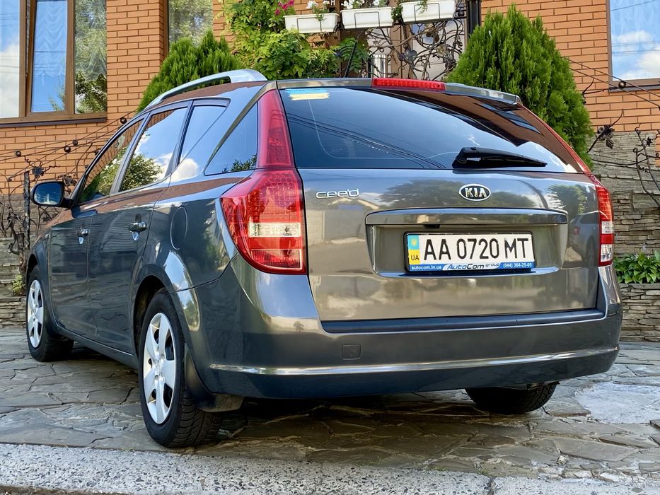 KIA Ceed sw 2012 газ