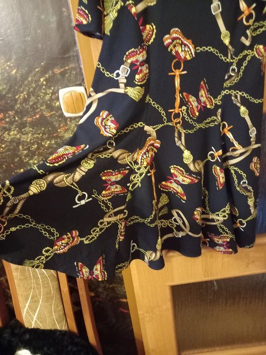 Sukienka z krótkimi rękawkami