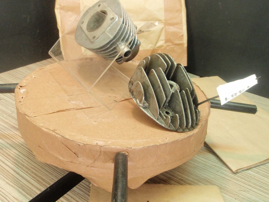 komar sztywniak żak ryś nowy cylinder głowica nominał PRL nr1482