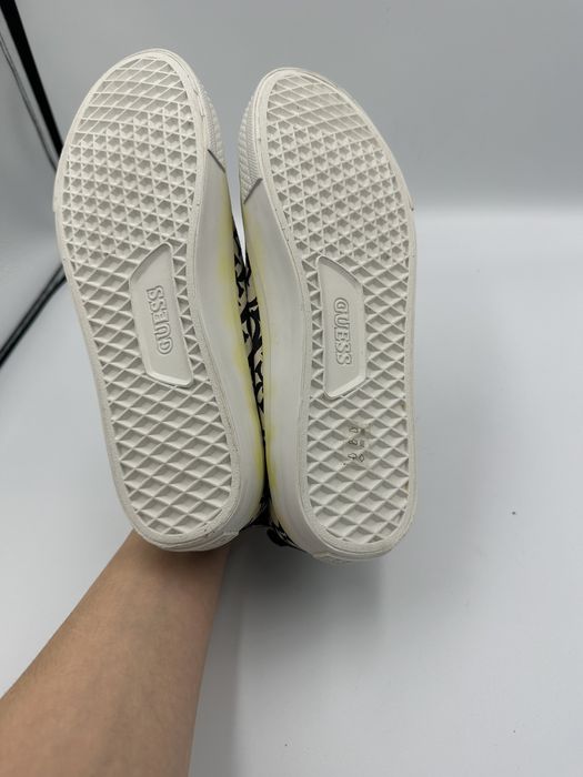 Trampki damskie guess 39 nowe z defektem