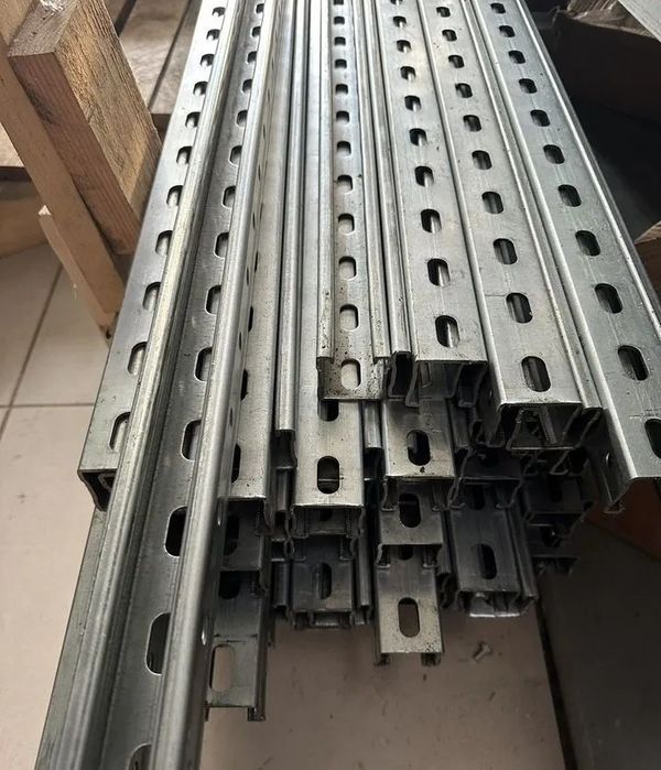 Профиль перфорированный С обр-й 41х41, толщина 1.5мм