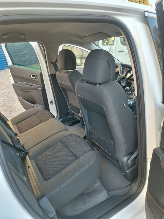 Peugeot / 3008 1.2 e-THP Style