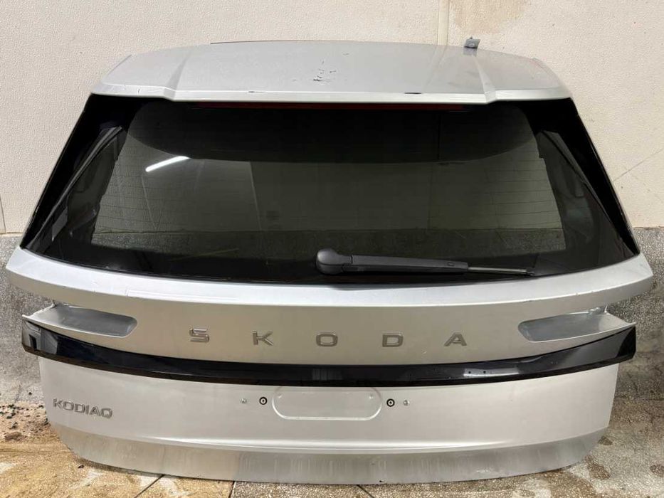 Skoda Kodiaq II 57H Кришка багажника