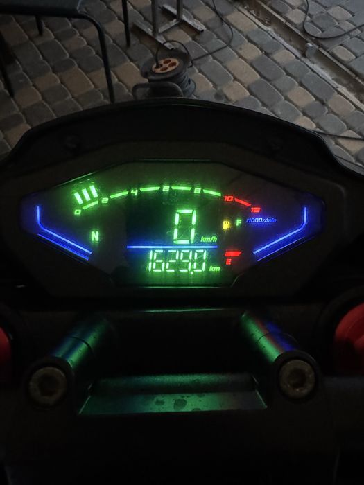 Продам Spark 300