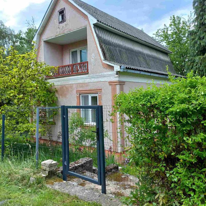 Продам дачу в с. Н.Солотвино коло лісу та озера