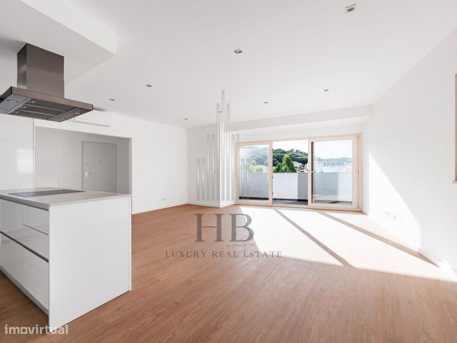 Apartamento T3+1 duplex com terraço