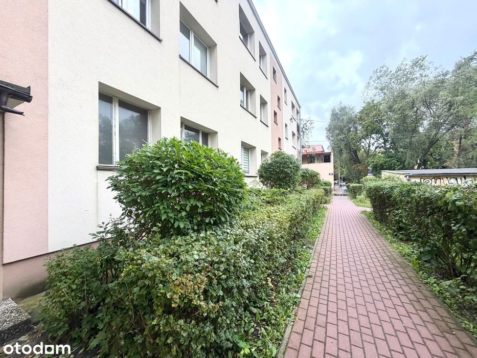 Na sprzedaż 3-pokojowe mieszkanie 50m2 na parterze w Pruszkowie!