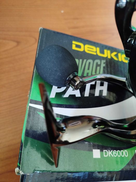 Carreto de pesca novo verde Deukio Savage Path modelo DK 7000