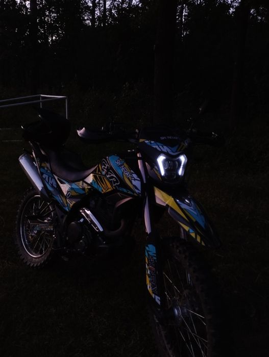Продам мотоцикл shineray 250 6c
