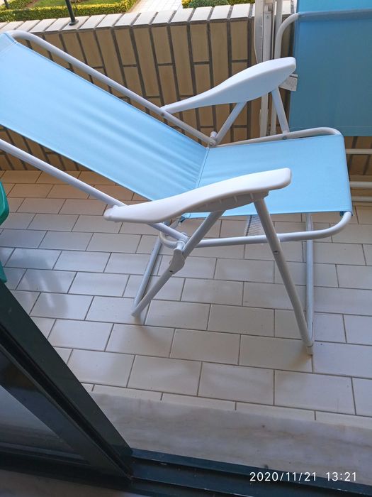 Cadeiras / Espreguiçadeiras + 1 de praia j