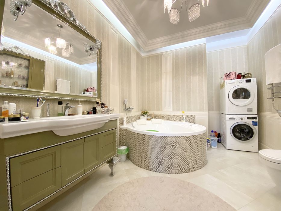 Будинок на Газовику в найпрестижнішому районі. 10 соток. В НАЯВНОСТІ!