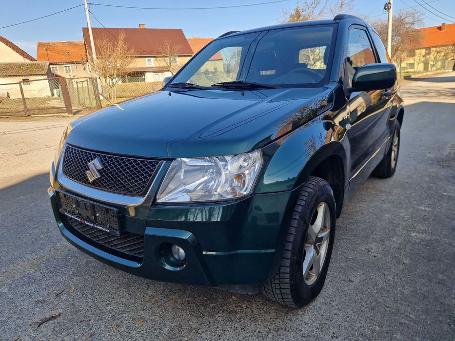 Suzuki Grand Vitara 1.6 Club 4x4 *klima* 3drzwi
