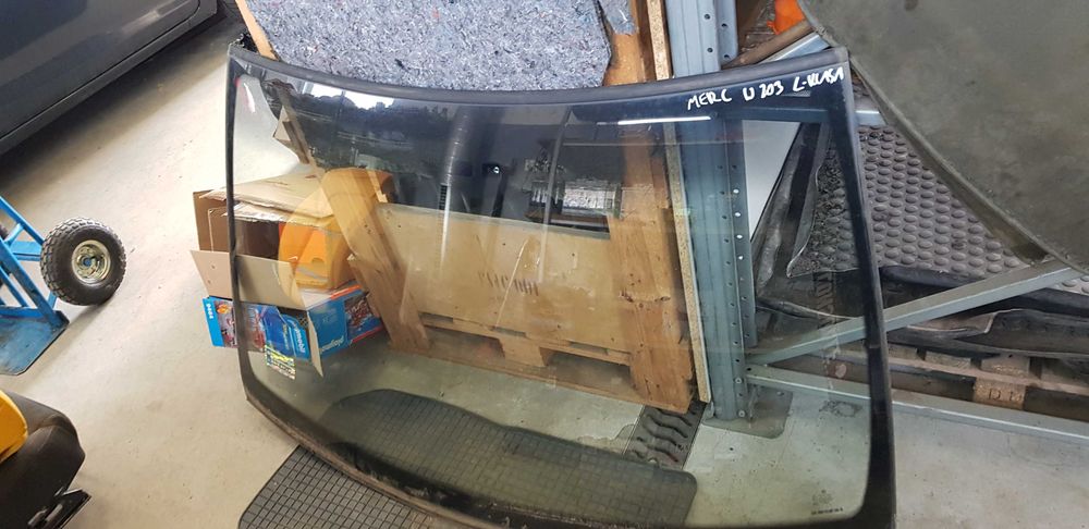 Mercedes C klasa w203 szyba przednia czołowa
