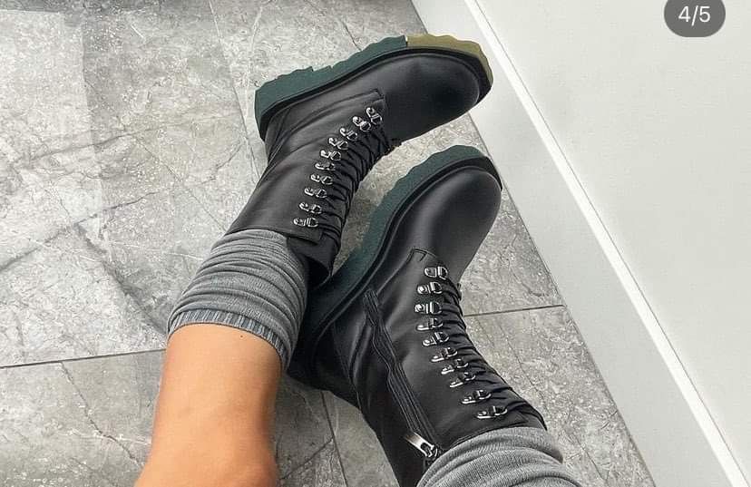 Кожаные ботинки