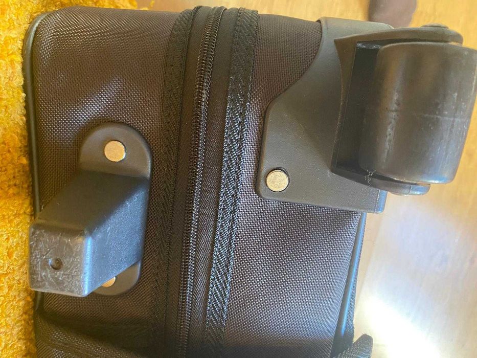 mala de viagem rigida