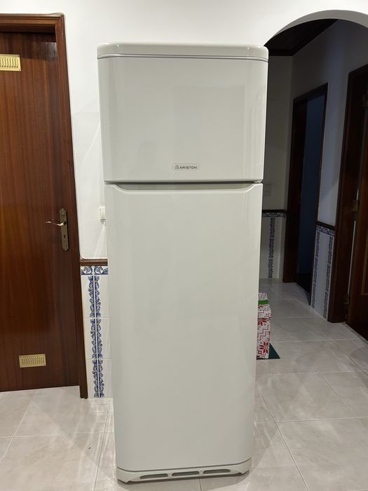 Frigorifico combinado 2 portas