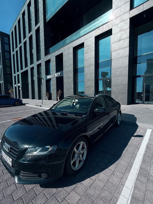 Продаж Audi A4 без дтп супер стан