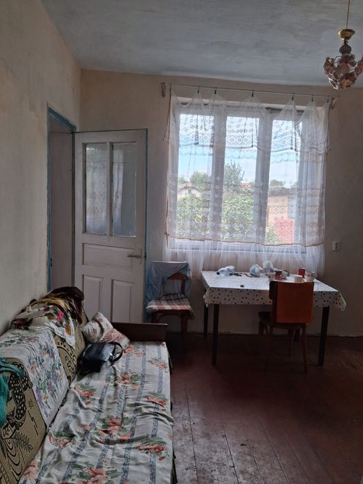 Продажа хатинки з земельною ділянкою  !