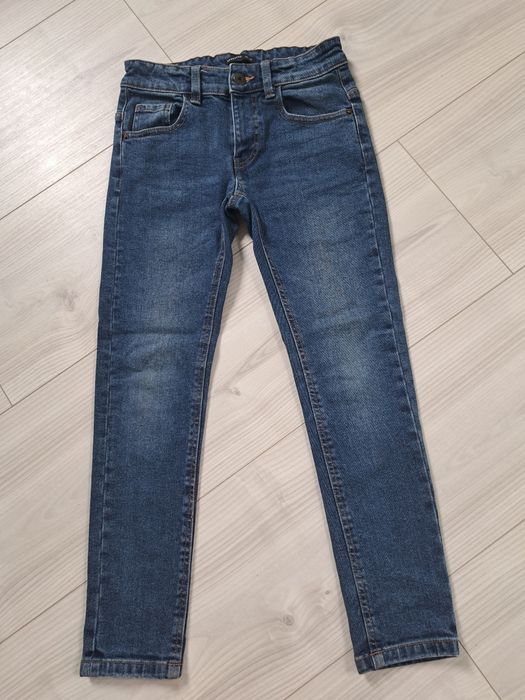Jeansy Reserved r.140