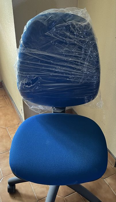 Cadeira de escritório com rodas